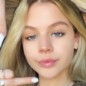 Meet your Posher, Sydney